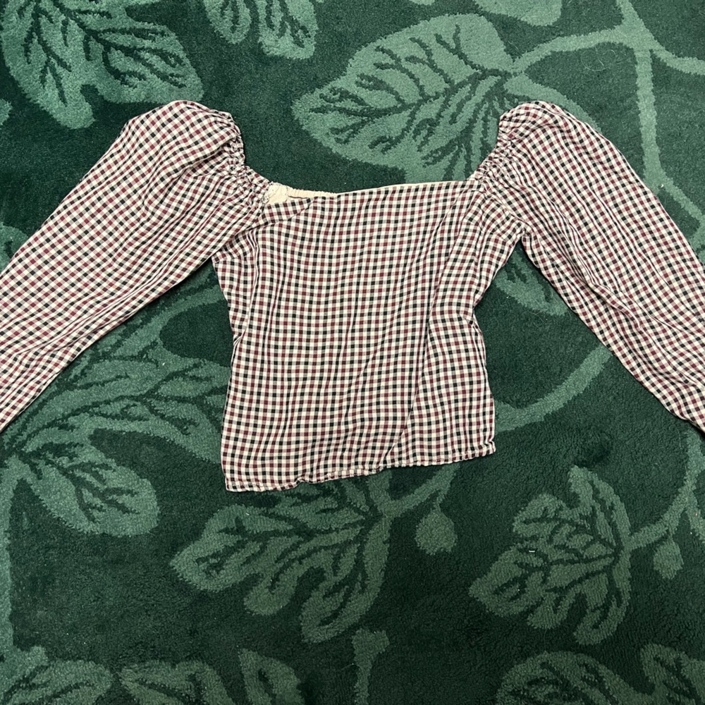 Abercrombie and Fitch off shoulder top